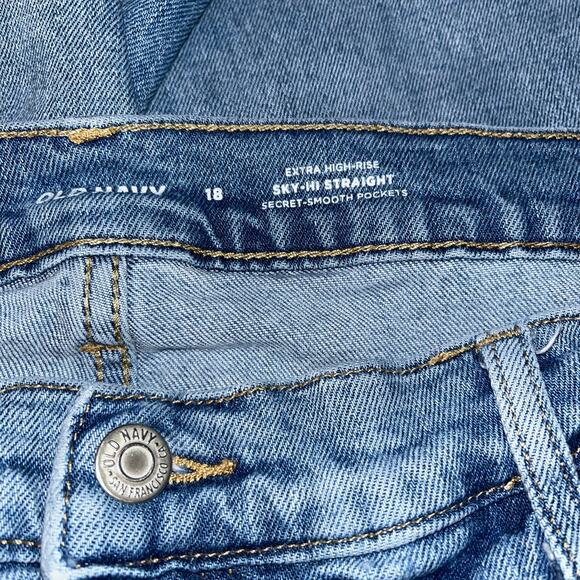 Old Navy Sky-Hi Straight Jeans Size 18 Extra High Rise Distressed Reem Wash - Picture 6 of 9